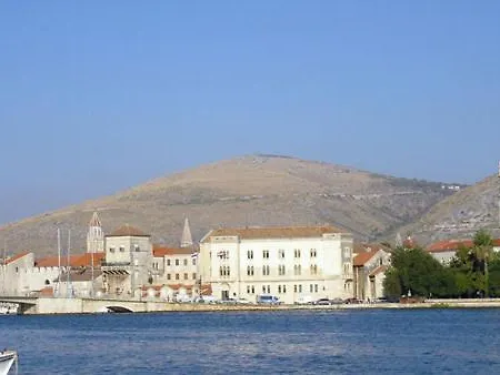 Ivankovic Apartment Trogir