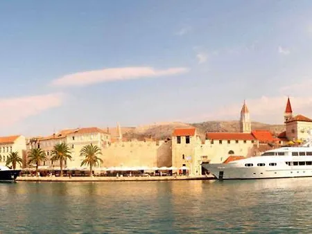 Ivankovic Apartment Trogir